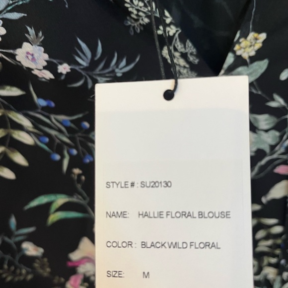 NWT Generation Love Hallie Floral Silk Blouse Black Wild Floral Size MED - Picture 3 of 4